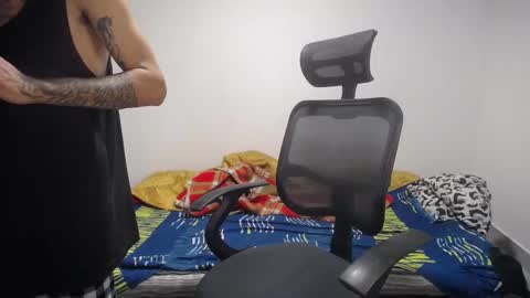 Plux online show from September 2025 10:32:01 PM