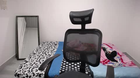 Plux online show from November 2025 06:36:01 AM