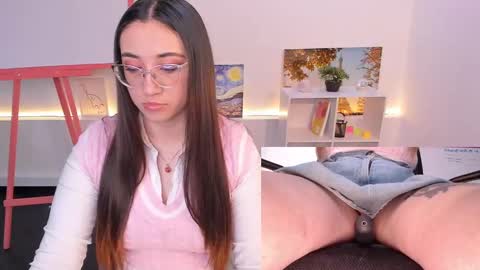 Snapshot of press_anykey chatting on November 2025 12:05:02 PM Camila online show from November 2025 12:05:02 PM