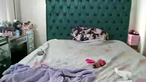 Snapshot of pretty69queen chatting on February 2026 04:27:02 PM Yasmine pretty online show from February 2026 04:27:02 PM