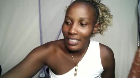 Snapshot of pretty_ass07 chatting on June 2026 04:20:02 PM pretty_ass07 online show from June 2026 04:20:02 PM