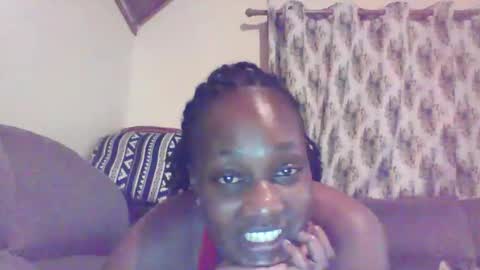 Snapshot of pretty_beib chatting on May 2026 06:05:01 PM Karol online show from May 2026 06:05:01 PM