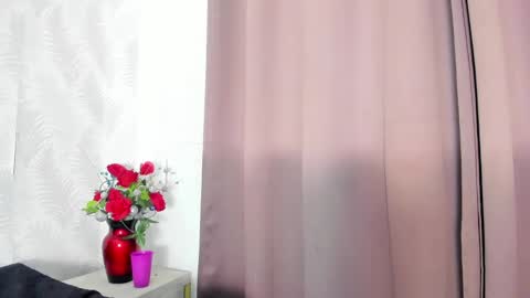 Snapshot of pretty_bigboobs_ chatting on February 2025 02:03:02 AM Carla online show from February 2025 02:03:02 AM