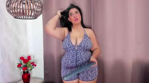 Snapshot of pretty_bigboobs_ chatting on March 2025 07:17:02 PM Carla online show from March 2025 07:17:02 PM