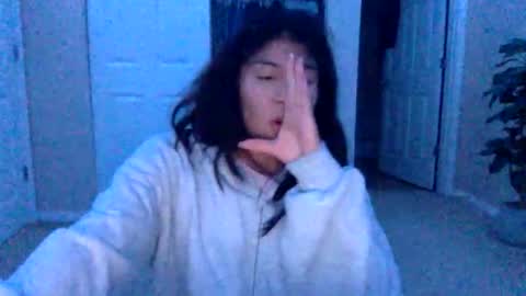 pretty_girl828687 online show from December 2025 01:33:02 AM