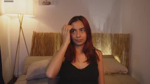 pretty_goddess online show from April 2026 09:39:33 PM