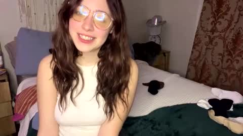 Snapshot of pretty_in_p1nk chatting on January 2025 10:39:02 AM Sophie online show from January 2025 10:39:02 AM