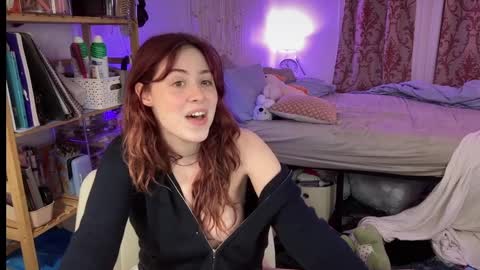 Snapshot of pretty_in_p1nk chatting on March 2025 02:38:02 AM Sophie online show from March 2025 02:38:02 AM