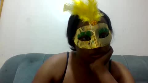 pretty_lavina online show from November 2025 12:33:01 AM