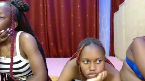 Snapshot of pretty_lioness_ chatting on February 2026 06:30:01 PM Pretty online show from February 2026 06:30:01 PM