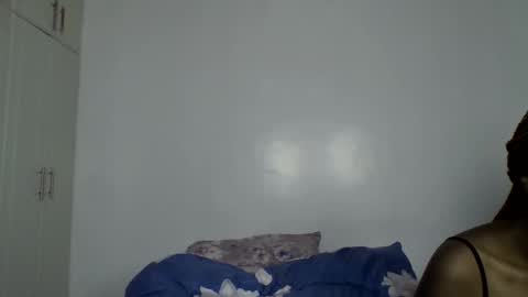 pretty luv1 online show from January 2026 06:42:02 PM