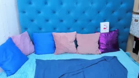 pretty_malika online show from October 2025 02:43:02 AM