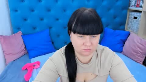 pretty_malika online show from December 2025 04:18:02 AM