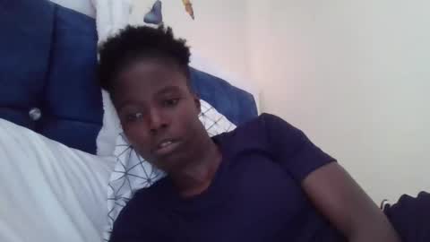 pretty_petite_ebony online show from October 2025 07:31:02 AM