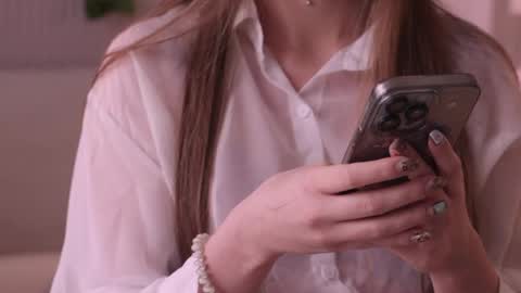 Elina online show from April 2026 09:56:01 AM