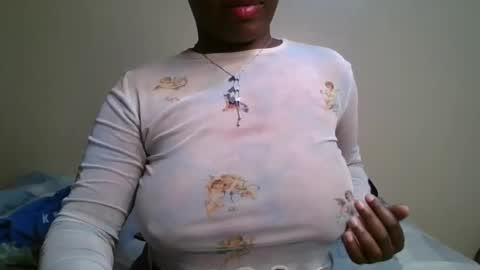 pretty_shila online show from October 2025 10:43:02 PM