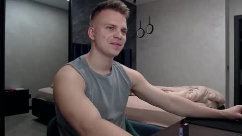 Justin online show from September 2025 03:06:02 AM