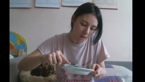 Bella online show from December 2024 10:28:01 AM