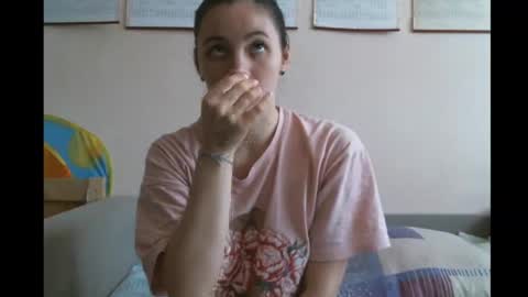 Bella online show from February 2025 09:00:02 AM