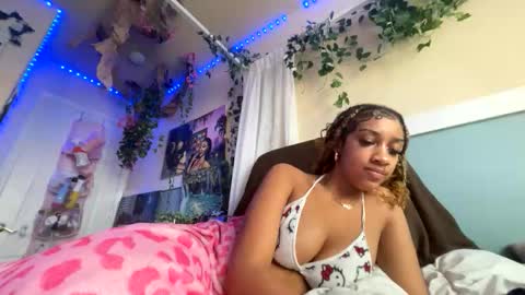 prettyblackgal online show from November 2025 10:53:02 PM