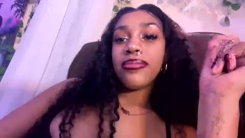 prettyblackgal online show from December 2025 07:49:01 AM