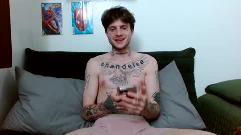 pretty boy online show from September 2025 04:05:02 AM