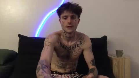 pretty boy online show from October 2025 05:04:02 AM