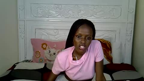 Snapshot of prettybunnny chatting on November 2025 02:06:02 PM Bunny online show from November 2025 02:06:02 PM