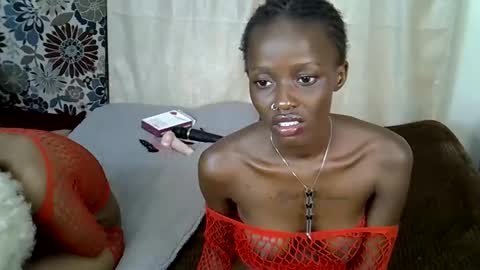 Snapshot of prettybunnny chatting on November 2025 04:46:01 PM Bunny online show from November 2025 04:46:01 PM