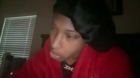 prettyfacefemale online show from April 2026 10:22:01 PM