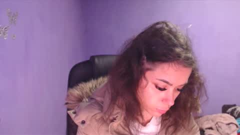 prettyjulliette online show from December 2024 01:53:02 PM