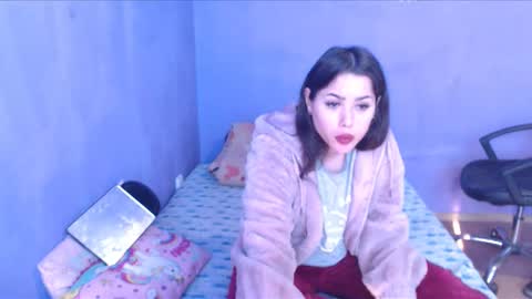 prettyjulliette online show from February 2025 01:00:02 PM