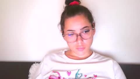 Snapshot of prettyjulliette chatting on October 2025 11:28:01 AM prettyjulliette online show from October 2025 11:28:01 AM