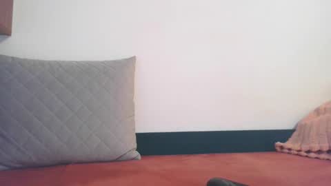 Snapshot of prettyjulliette chatting on November 2025 02:06:02 PM prettyjulliette online show from November 2025 02:06:02 PM