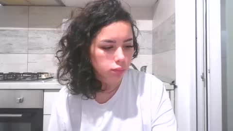 Snapshot of prettyjulliette chatting on November 2025 05:26:01 PM prettyjulliette online show from November 2025 05:26:01 PM