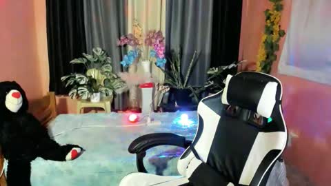 Snapshot of prettylexxxa chatting on October 2025 04:13:02 PM goddess lexxa online show from October 2025 04:13:02 PM