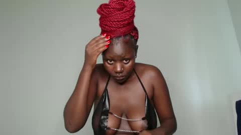 Snapshot of prettyliz1999 chatting on January 2025 09:44:02 AM Lizzy online show from January 2025 09:44:02 AM