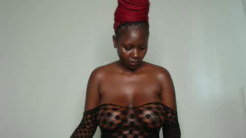 Snapshot of prettyliz1999 chatting on January 2025 09:04:02 AM Lizzy online show from January 2025 09:04:02 AM