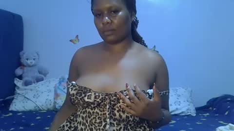 prettymel1 online show from March 2026 10:03:02 PM