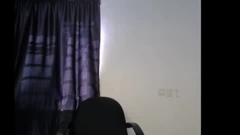 mia online show from November 2025 02:11:01 PM