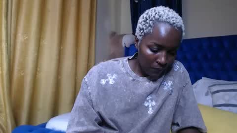 Snapshot of prettyquee chatting on May 2026 11:15:02 AM sasha online show from May 2026 11:15:02 AM