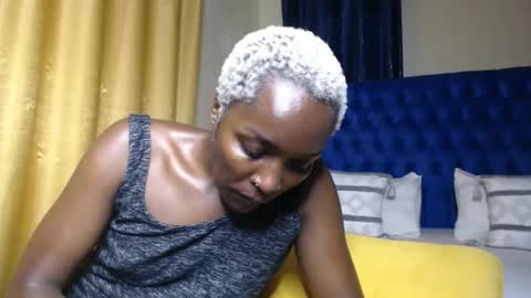 Snapshot of prettyquee chatting on May 2026 09:39:02 AM sasha online show from May 2026 09:39:02 AM