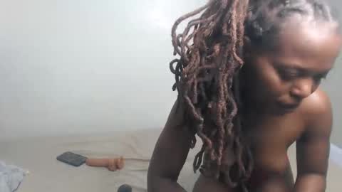 Rosalia online show from February 2026 01:18:02 PM