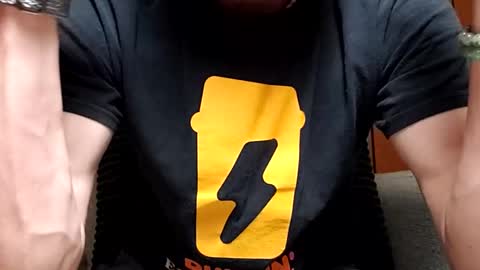 Snapshot of prettysolidd7 chatting on January 2025 02:04:02 AM prettysolidd7 online show from January 2025 02:04:02 AM