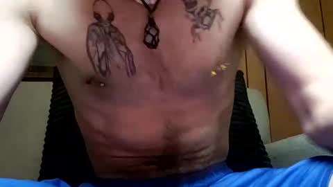 Snapshot of prettysolidd7 chatting on February 2025 12:19:01 AM prettysolidd7 online show from February 2025 12:19:01 AM