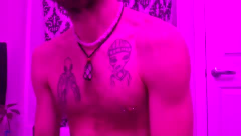 Snapshot of prettysolidd7 chatting on October 2025 03:51:02 PM prettysolidd7 online show from October 2025 03:51:02 PM