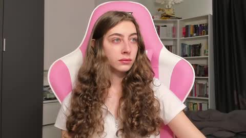 Sophie  next stream will be at Monday  i will wait you guys  online show from June 2026 06:52:02 AM