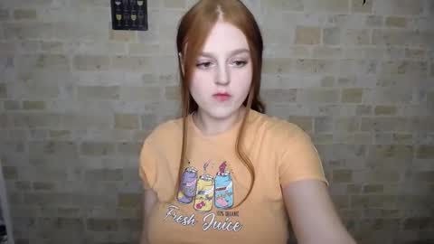 Snapshot of prettyvalerii_ chatting on February 2025 02:06:02 AM Valeri online show from February 2025 02:06:02 AM