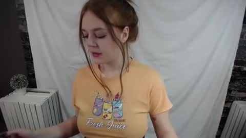 Snapshot of prettyvalerii_ chatting on February 2025 01:19:01 AM Valeri online show from February 2025 01:19:01 AM