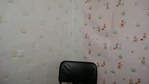 Snapshot of prettyvalerii_ chatting on November 2025 01:51:01 PM Valeri online show from November 2025 01:51:01 PM